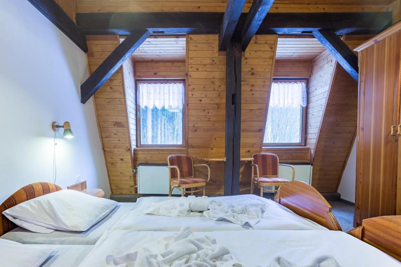 Horska Chata Koliba Mariënbad Buitenkant foto